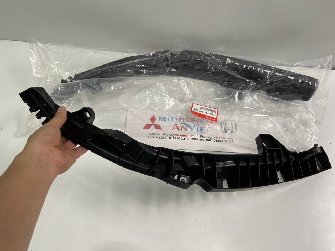 Cá cài cản trước xe Honda CITY 2013